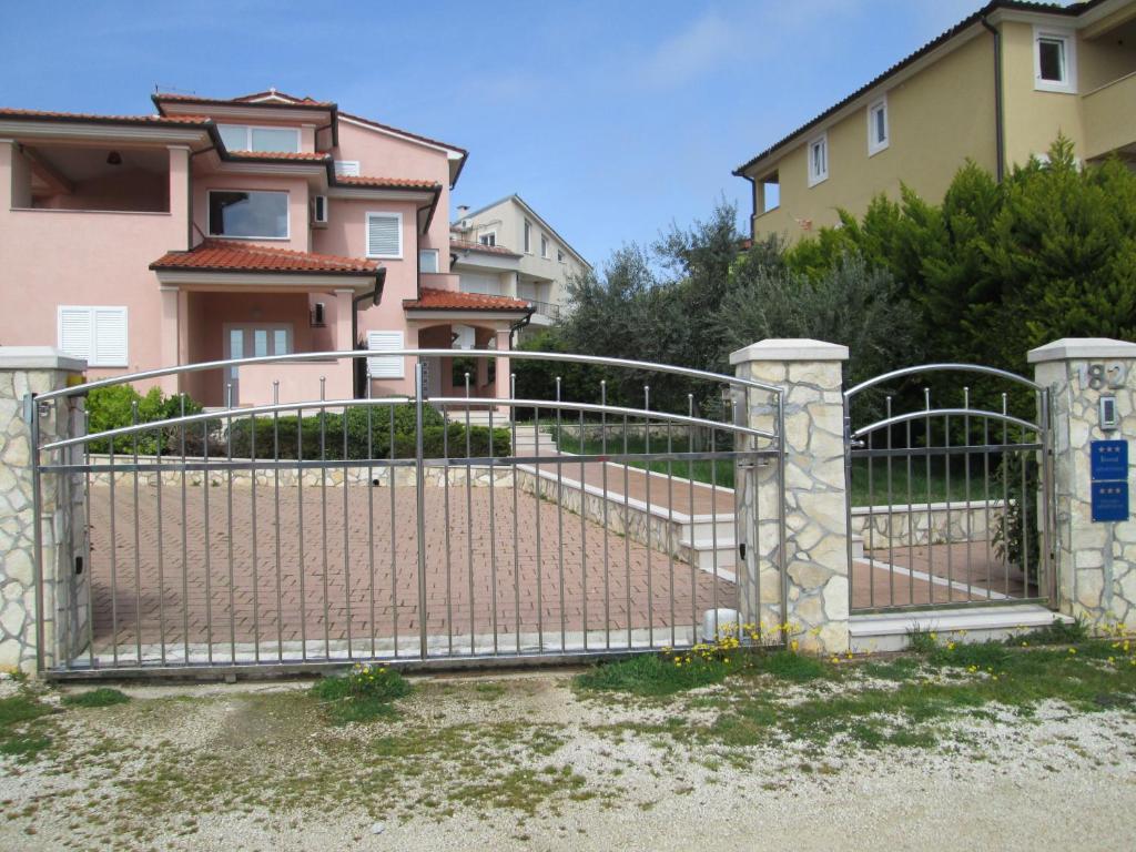 Apartments Villa Fernetich Premantura Εξωτερικό φωτογραφία